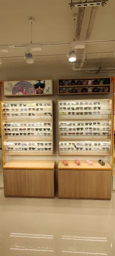 Fastrack store
